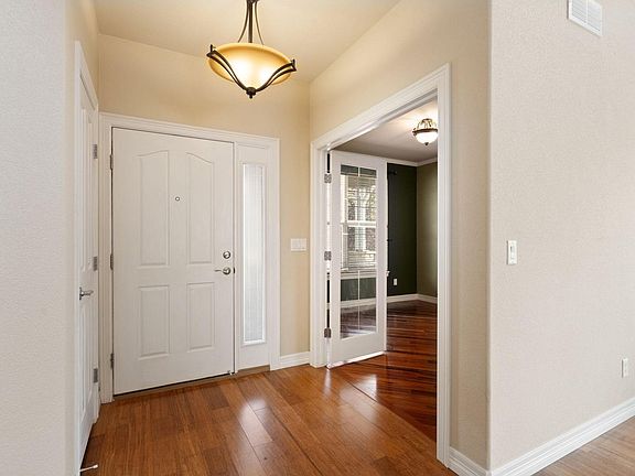 3rd image of 3338 Wray Ct