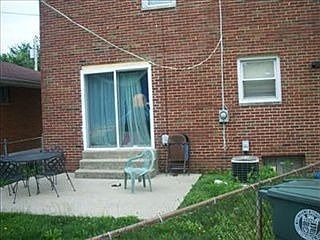 2nd image of 4416 Lee Dr