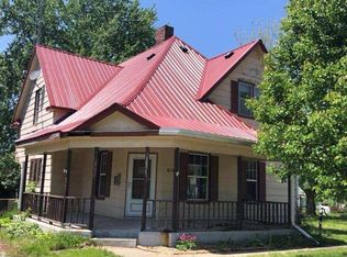 614 N 8th St, Centerville, IA 52544
