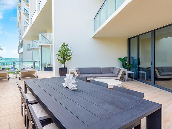 2nd image of 2201 Collins Ave #711