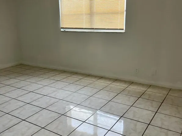 5861 NW 16th Place #102, Sunrise, FL 33313