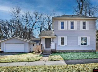 206 6th Ave NE, Waseca, MN 56093