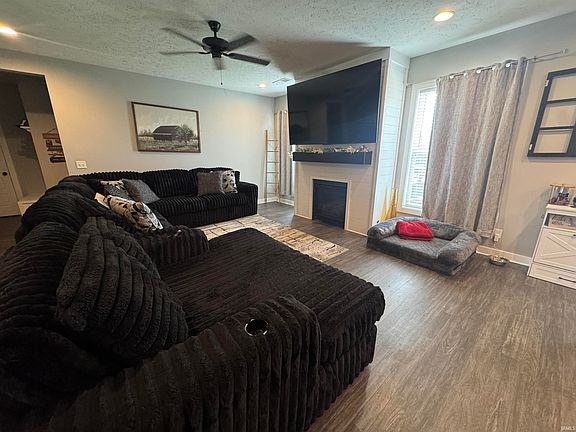 2nd image of 5340 Bloomsbury Ct