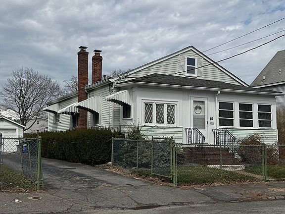 3rd image of 15 Myrtle St