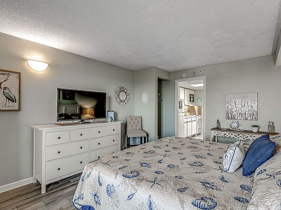 3rd image of 2300 N Ocean Blvd. #1033