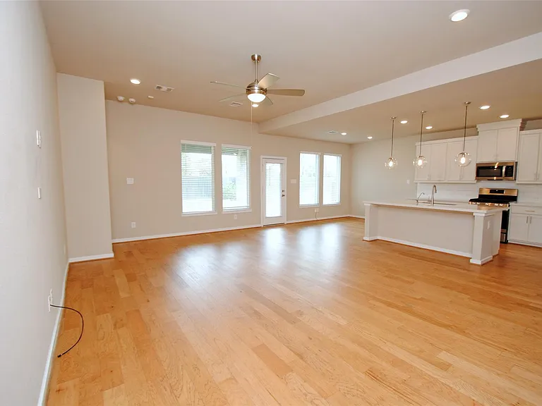 8326 Oakland Heights Ln — Photo 21