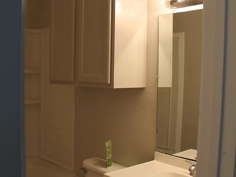 2403 Bosque Dr #B — Photo 22