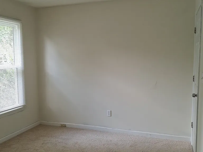 105 N Oakland Cir — Photo 8