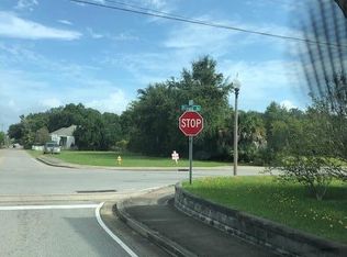 560 E Howard Ave, Biloxi, MS 39530