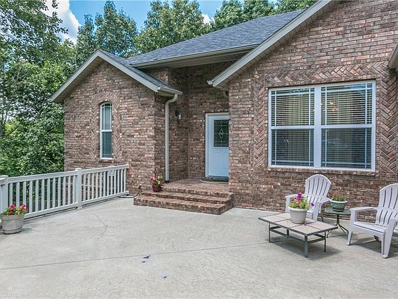 4th image of 4 Arden Cir