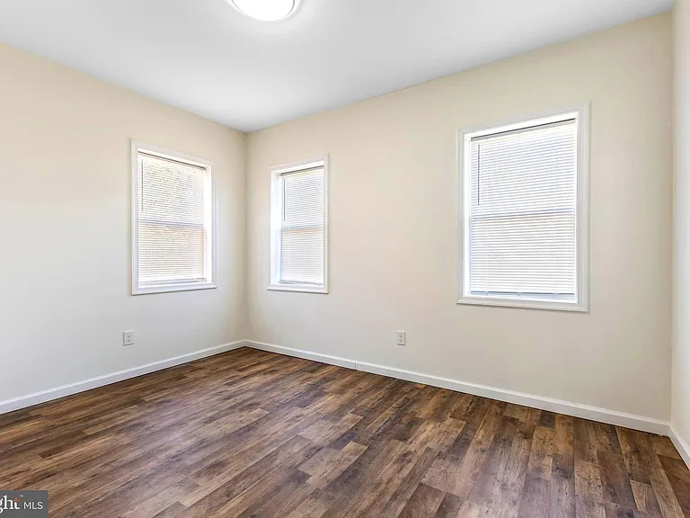 3324 Edmondson Ave — Photo 28