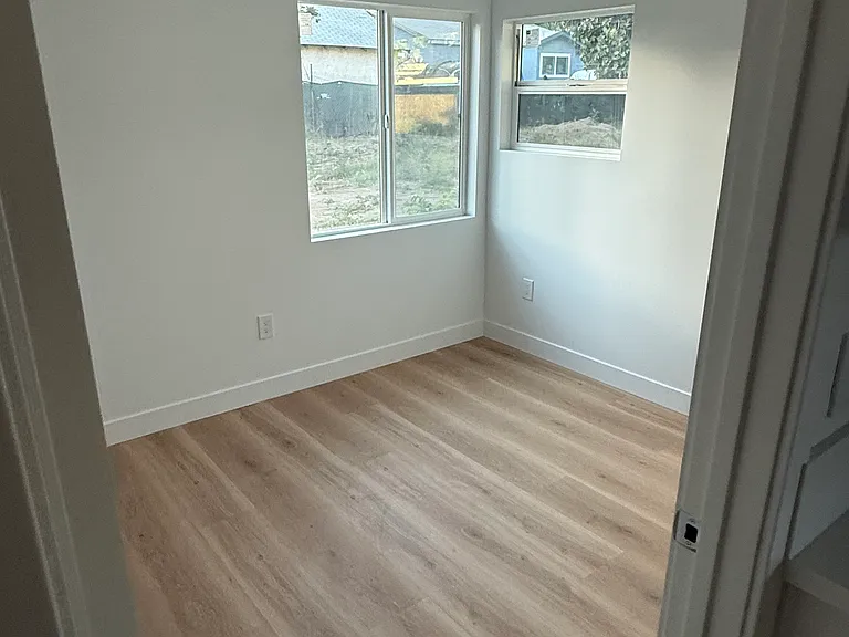 12603 Ralston Ave — Photo 4