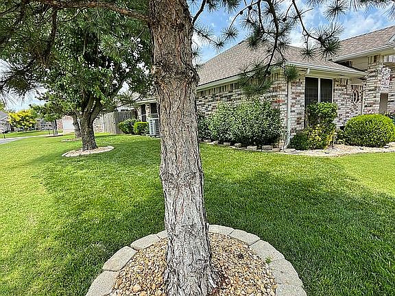 Side view of corner lot.