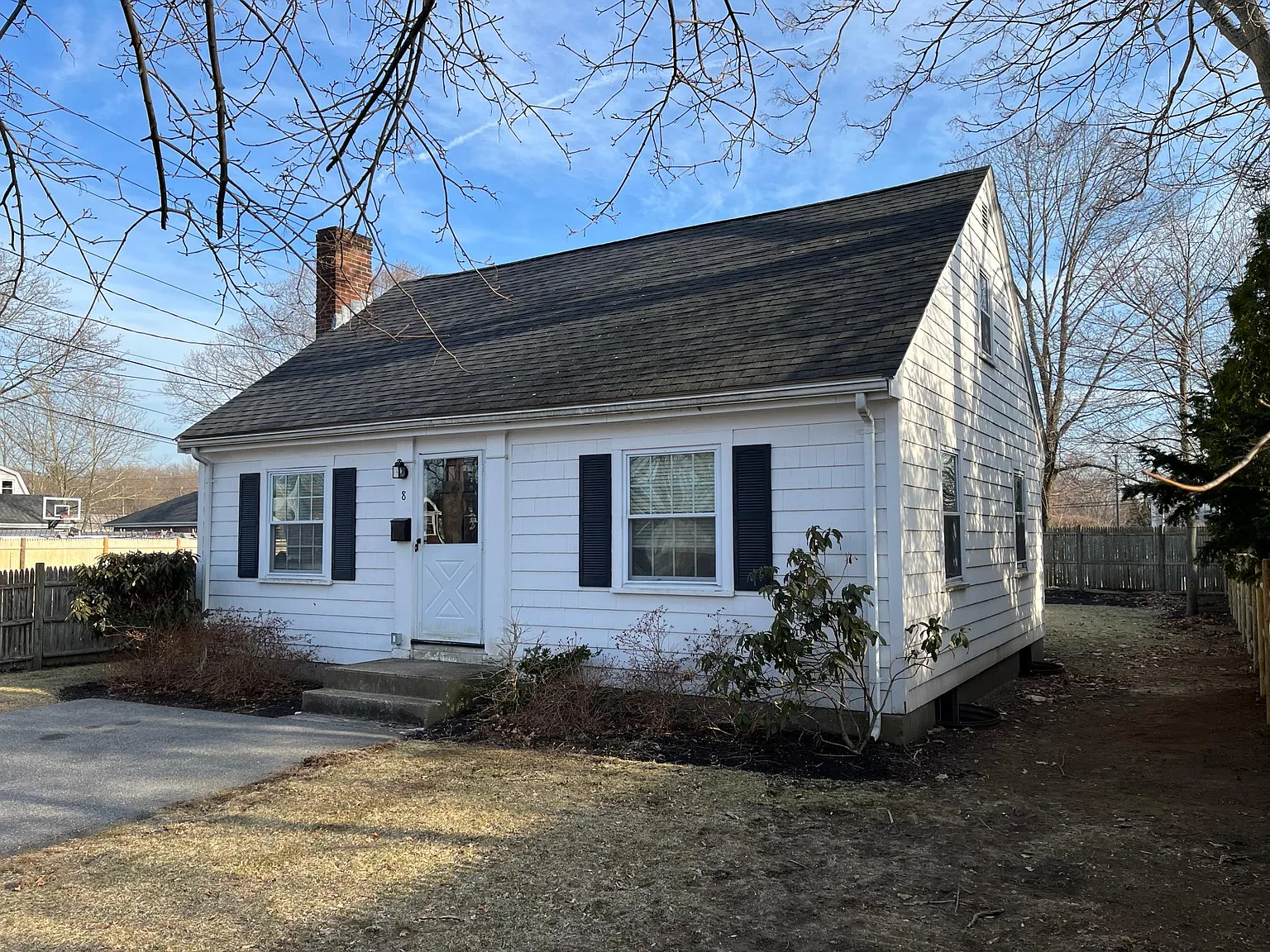4 bed, 1260 sqft, $3,800 — Photo 2