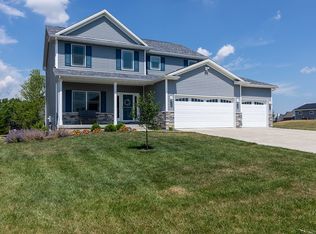 115 Trail Ridge Dr, Lexington, IL 61753