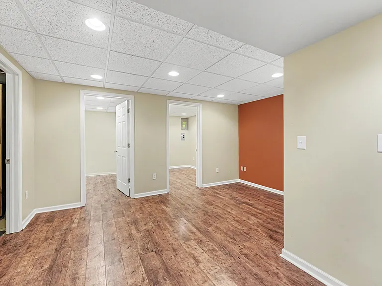 701 Charing Ct — Photo 20