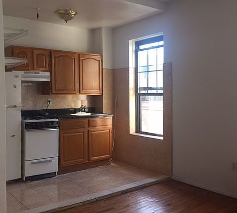 5th image of 668 4th Ave #F2