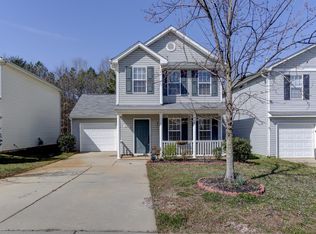 5724 Henderson Oaks Dr, Charlotte, NC 28269