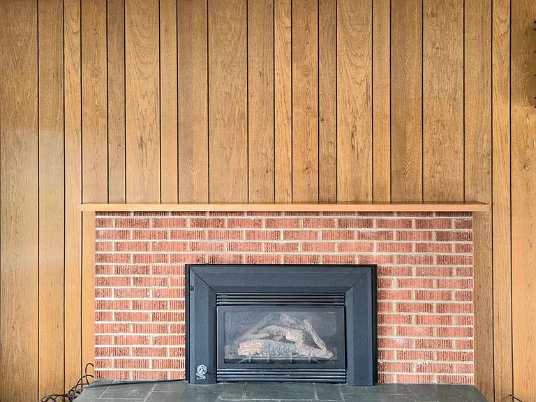 1616 Jefferson St — Photo 12