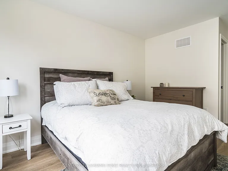 102 Reed Way — Photo 31