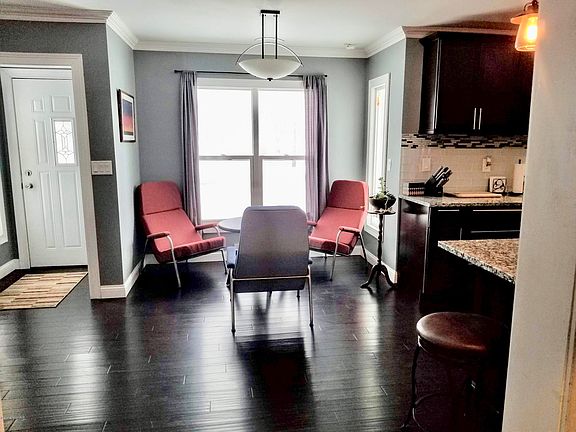 5th image of 406 N Washington Ave