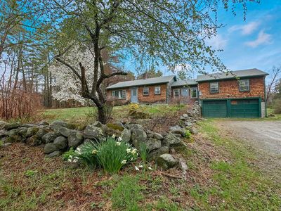 1136 Pine Street, Hopkinton, NH, 03229