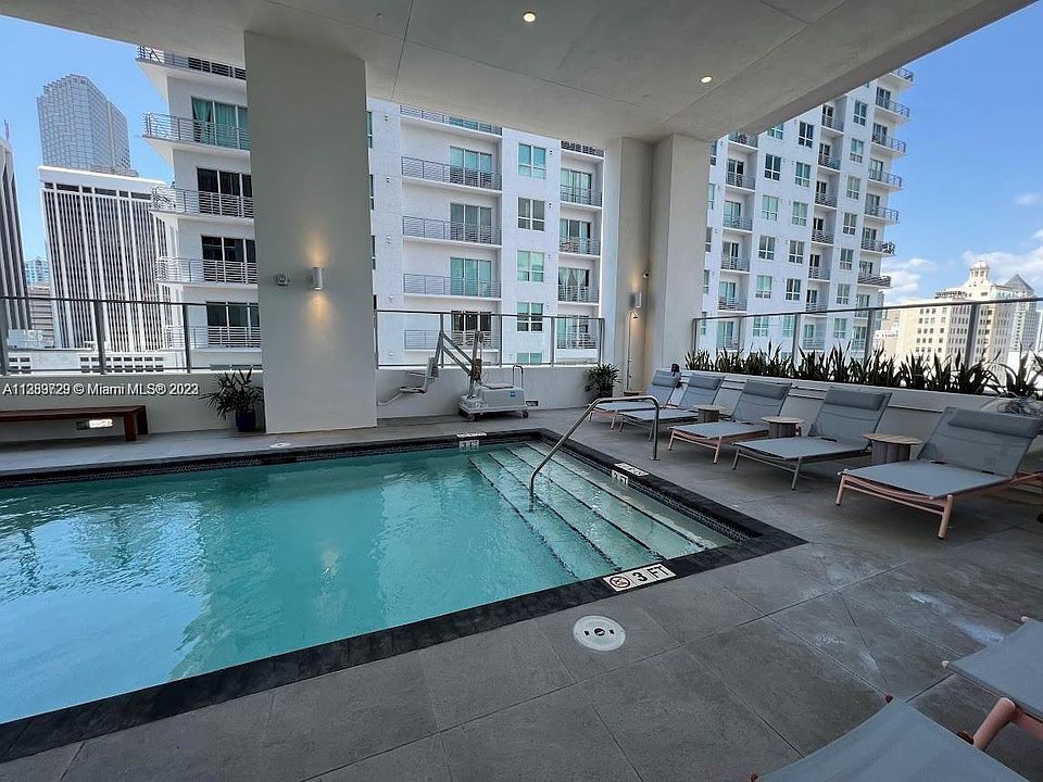1st image of 227 NE 2nd St Unit 3011
