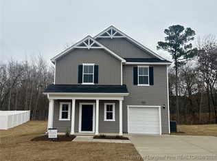 634 Wicklow Ln, Raeford, NC 28376