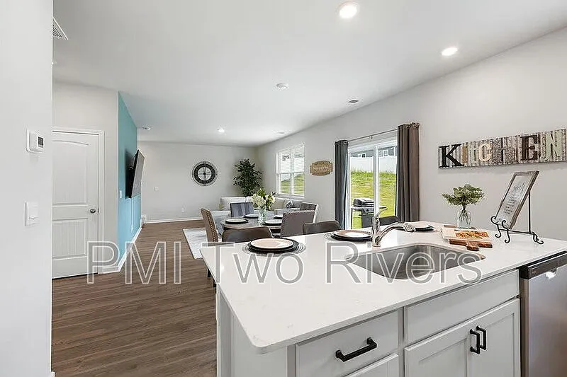 5027 Benelli Dr