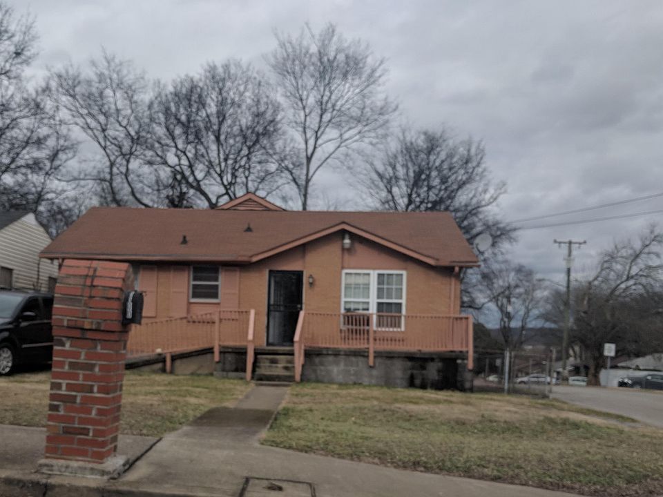 2nd image of 1100 Kellow St