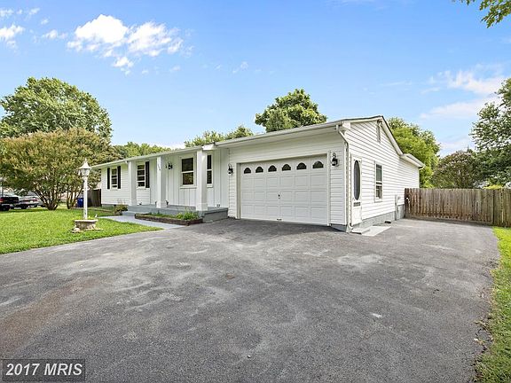 3rd image of 12414 Windermere Ln