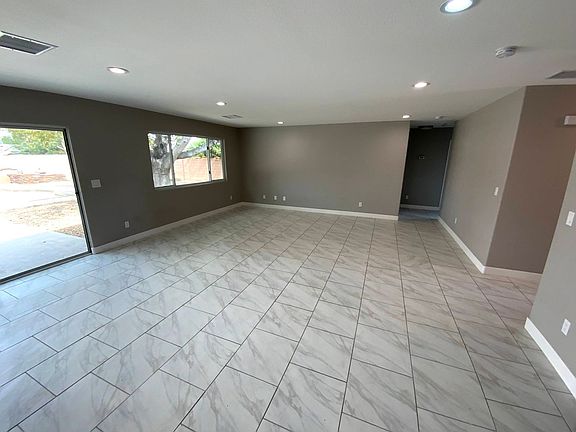 4th image of 4352 E Twain Ave