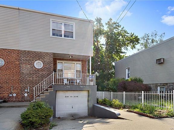 3rd image of 2570 Pearsall Ave