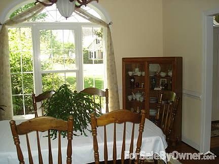 5th image of 123 Kingsland Way