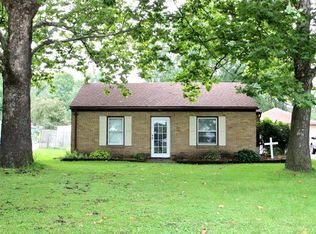 2705 E 24th St, Des Moines, IA 50317