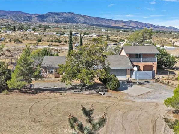 3789 Hollister Rd, Phelan, CA 92371