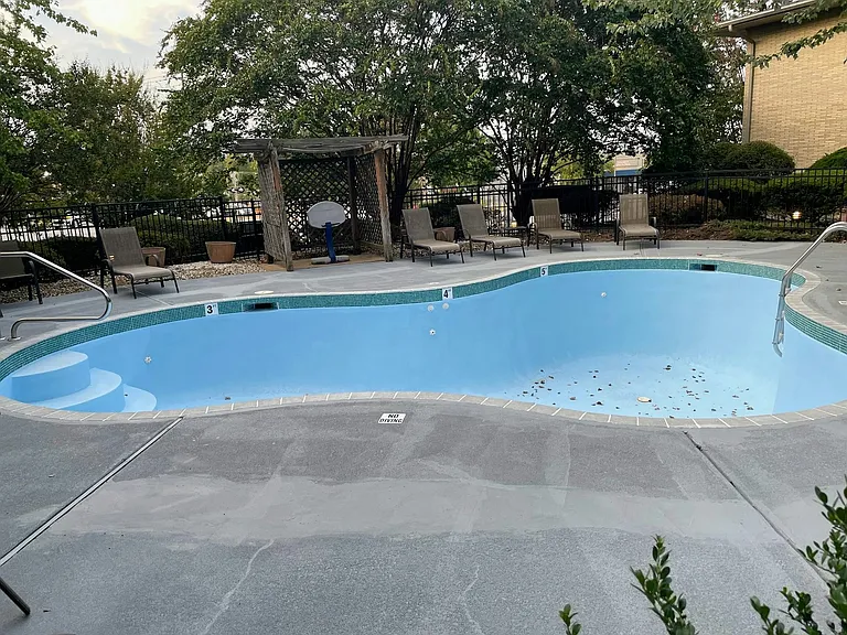 1 Coolwood Dr #14 — Photo 9