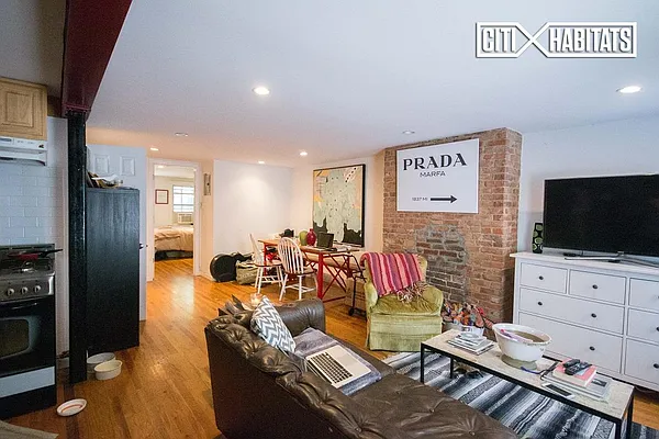 Rented by Citi Habitats | media 3