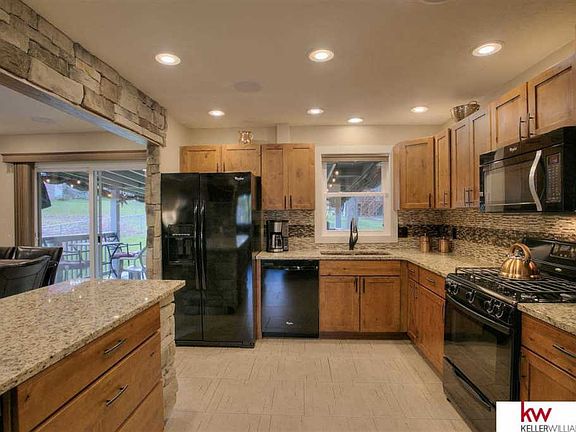 3rd image of 11641 Camden Ave