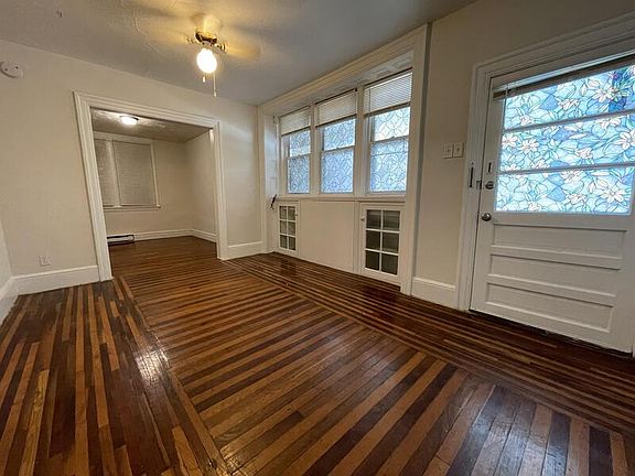 4th image of 858 Dewey Ave