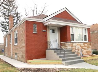 10947 S Eberhart Ave, Chicago, IL