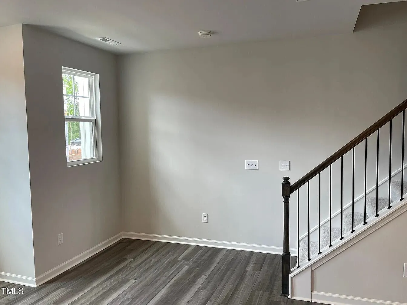 3 bed, 3.5 bath, 1682 sqft, $2,400 — Photo 4