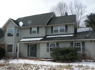 2285 Reo Dr, Effort, PA 18330