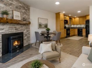 25014 Lake Fenwick Rd S #28, Kent, WA 98032