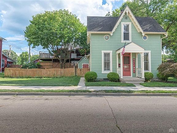 3rd image of 308 Maple Ave