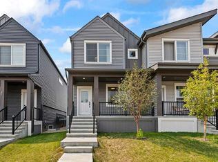 37 E Sage Hill Path NW, Calgary, AB T3R 1Y3