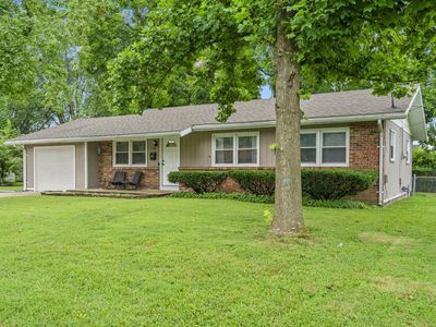 135 N Bonnie Avenue, Republic, MO, 65738