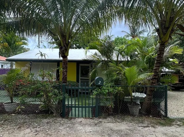 2 Kenmore Ln, Boynton Beach, FL 33435