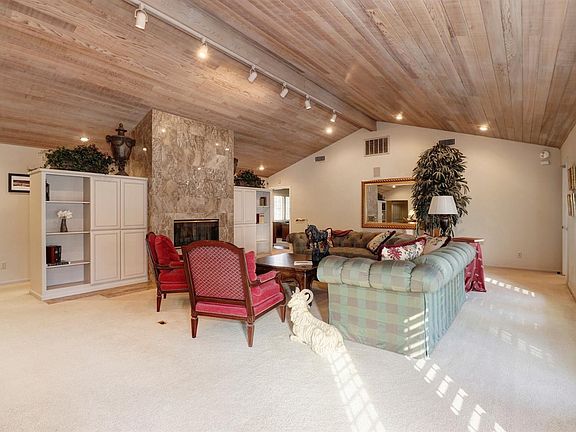 5th image of 2030 Rockwood Dr