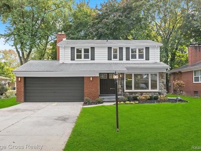 17537 Roseland Blvd, Lathrup Village, MI, 48076